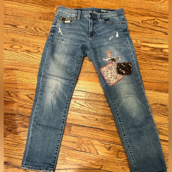 Gap one of a jeans -‎ girlfriend fit- kind hand sewn patches for fall/autumn 28r - Picture 1 of 7